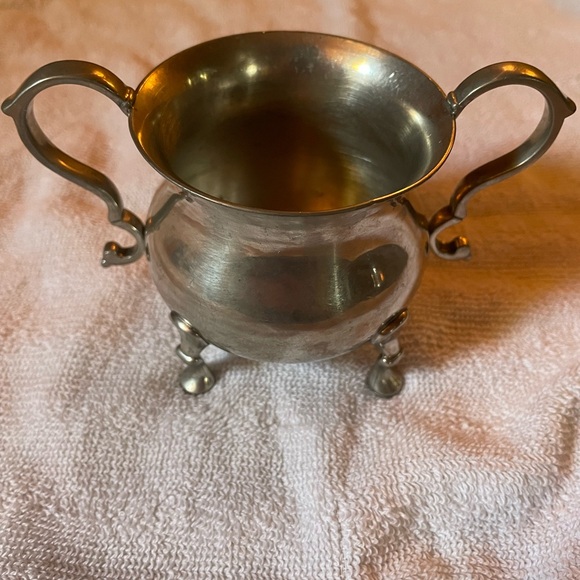 Vintage Williamsburg Restoration Kirk Stieff Pewter three piece set - Picture 3 of 4